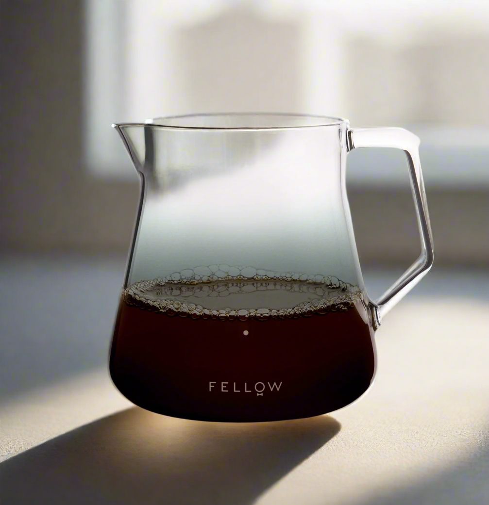 Fellow Might Small Glaskanna 500ml Rök Färg - Gute Rosteri